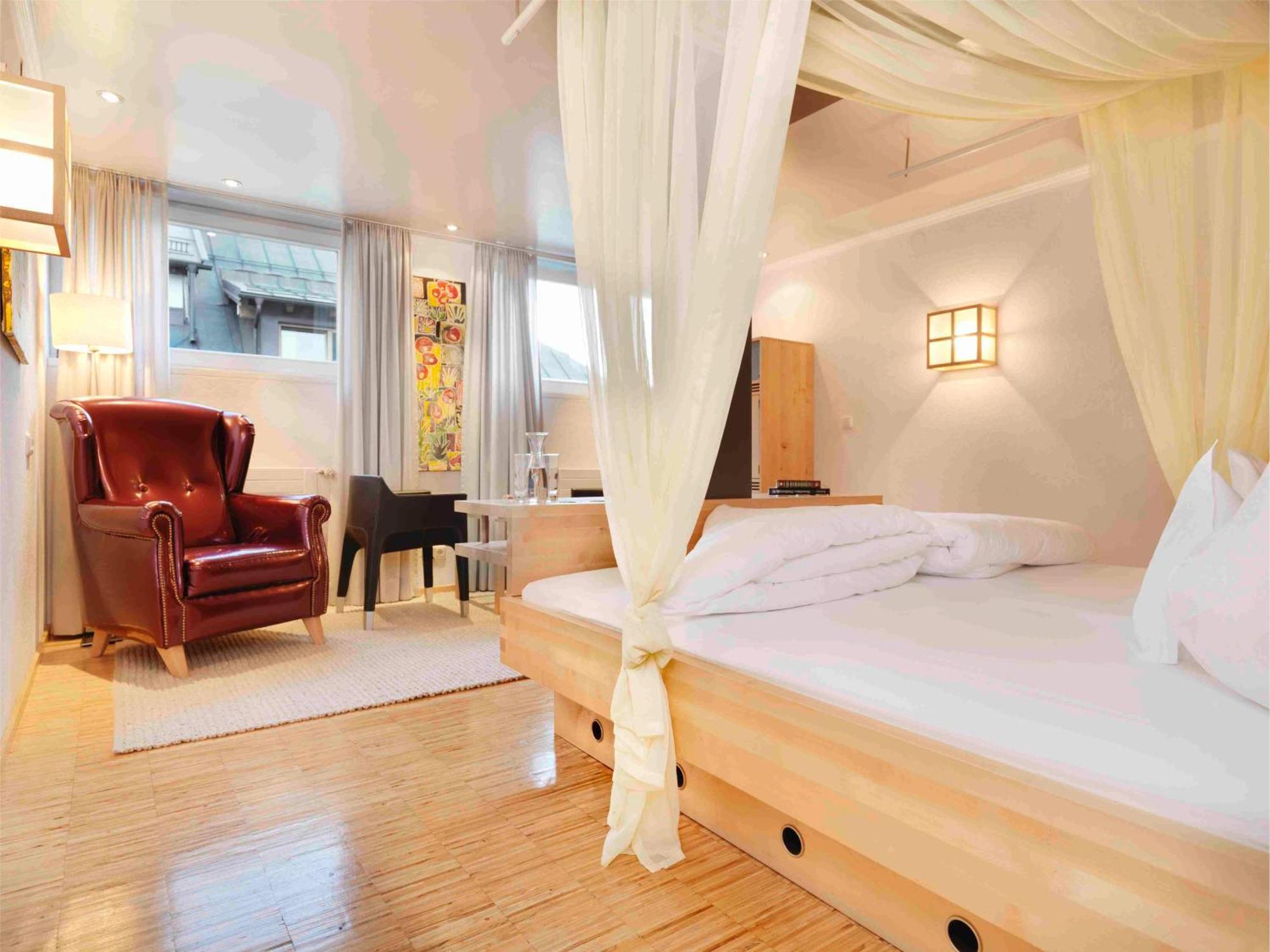 Hotel Goldener Adler - Im Sommer Silvretta Card Premium Inkludiert Ischgl Extérieur photo