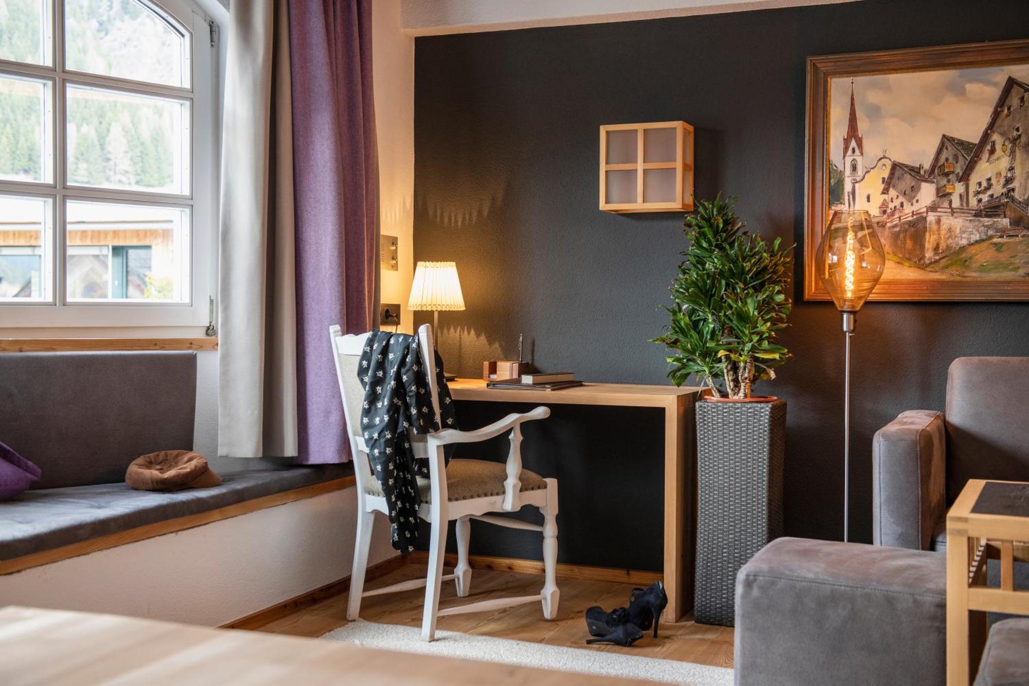 Hotel Goldener Adler - Im Sommer Silvretta Card Premium Inkludiert Ischgl Extérieur photo