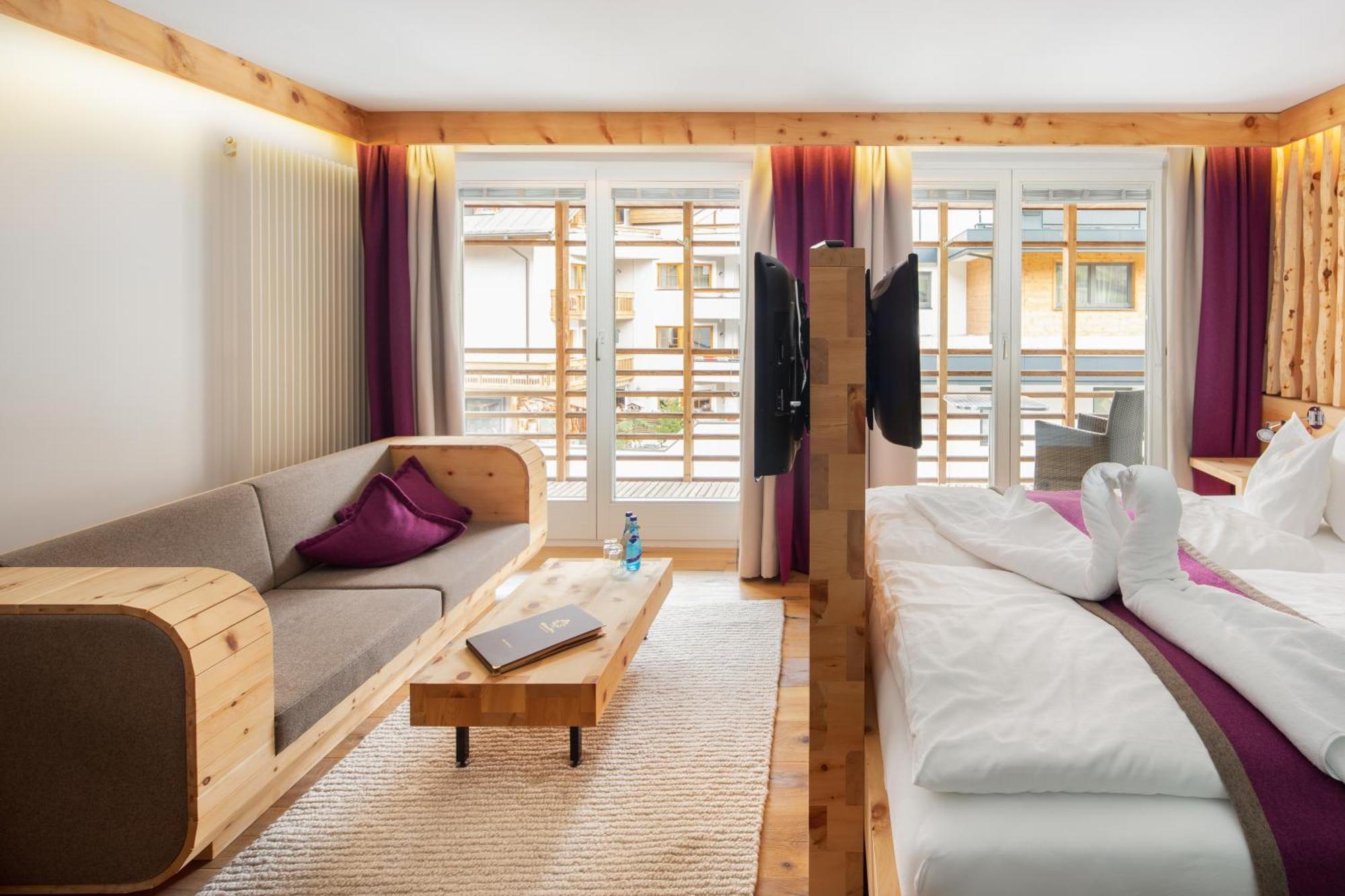 Hotel Goldener Adler - Im Sommer Silvretta Card Premium Inkludiert Ischgl Extérieur photo